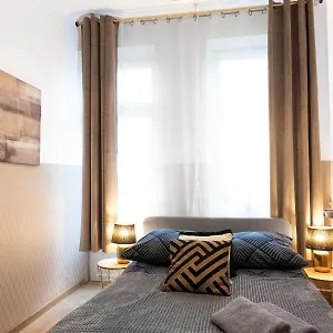 Clicktheflat Aleje Niepodleglosci Center Warsaw